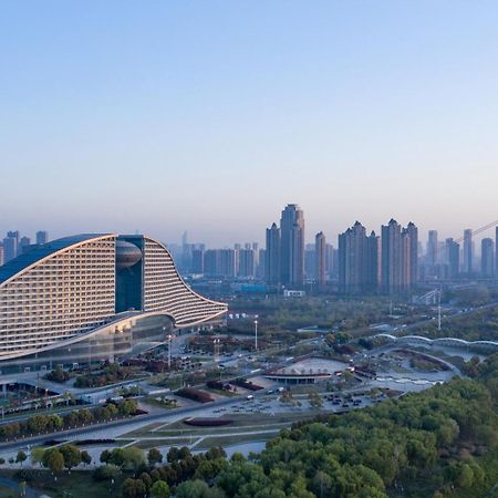 Intercontinental Wuhan By Ihg - Yangtze River View Eksteriør billede